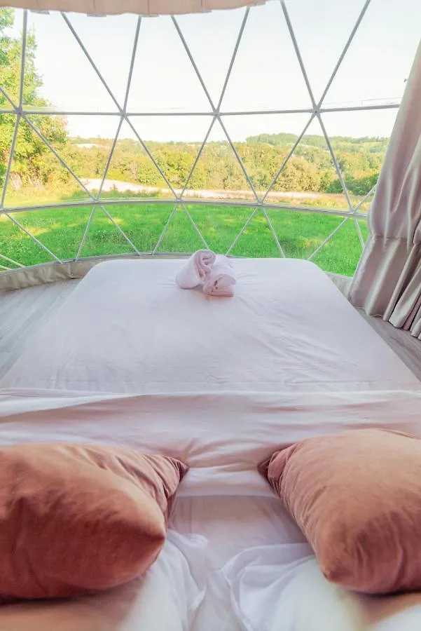 Au Champ De L'Insolite Miers Luxury tent