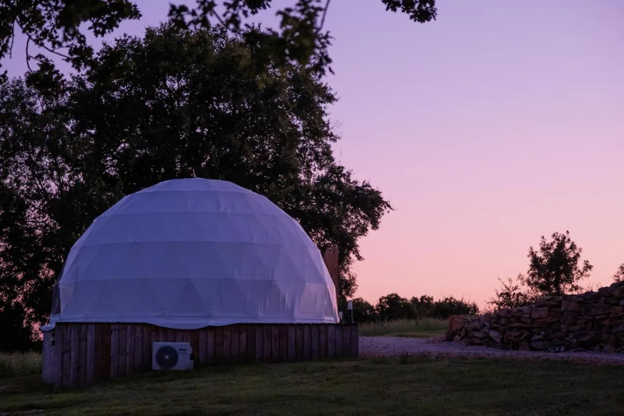 Luxury tent Au Champ De L'Insolite Miers