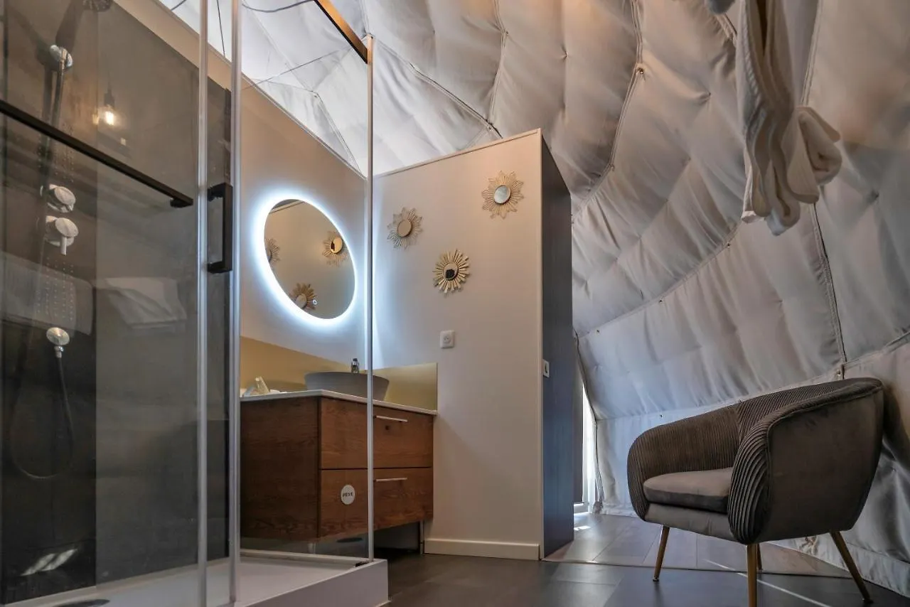 Luxe tent Au Champ De L'Insolite Miers