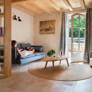L'heritier, Maison Climatisee, 12pers Avec Piscine Hébergement de vacances
